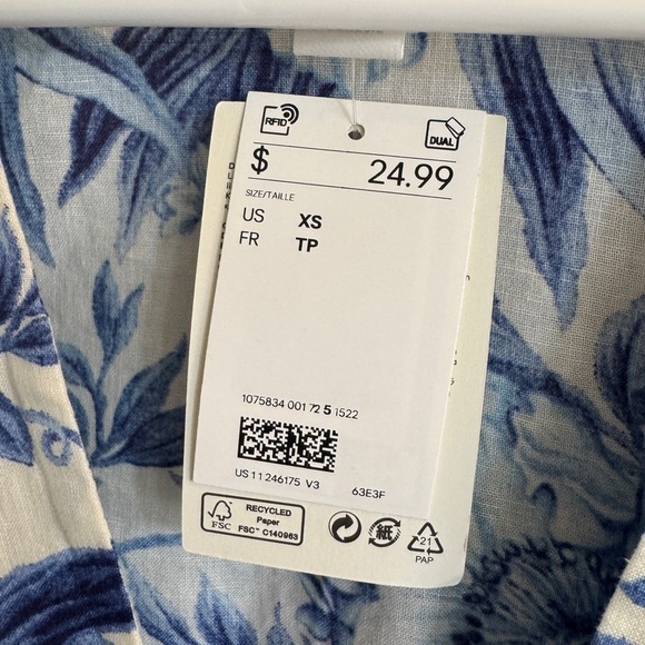 NWT H&M Linen-Blend Crop Blouse in Blue Floral, Size XS - Picture 6 of 7